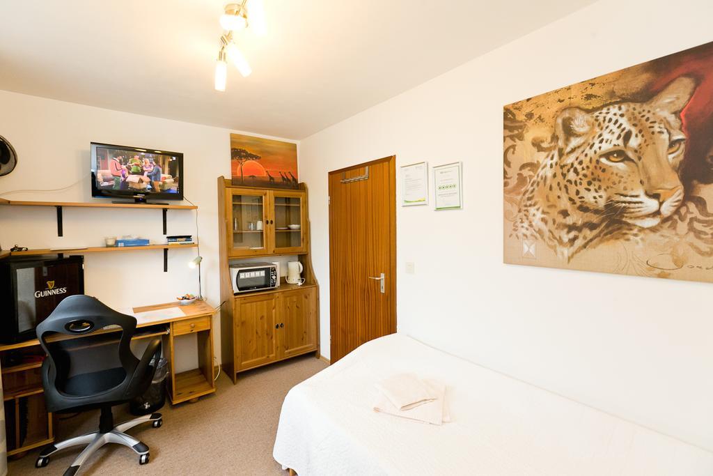 Bed And Breakfast Zeevat Múnich Habitación foto
