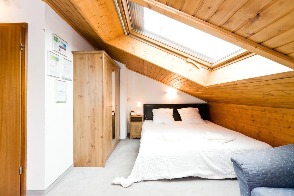 Bed And Breakfast Zeevat Múnich Habitación foto