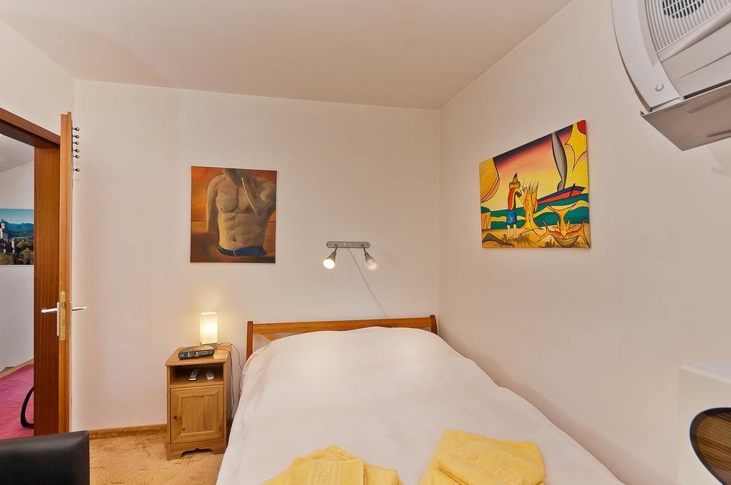 Bed And Breakfast Zeevat Múnich Habitación foto